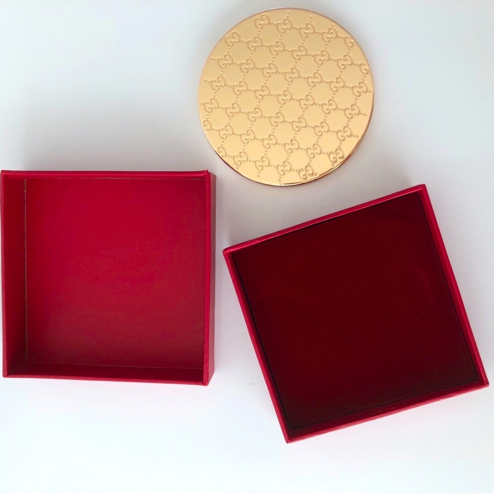 Gucci Rouge de Beauté Brillant Glow Lipstick & Gucci Gold GG Monogram Mirror NIB - Picture 15 of 16